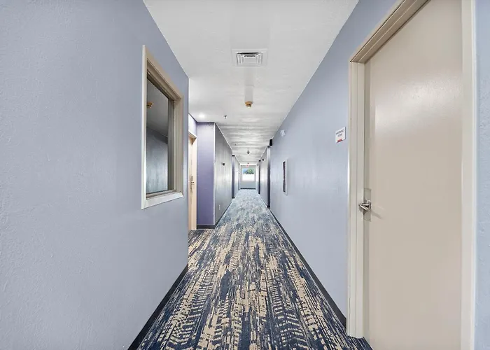 Hotel Americinn By Wyndham Champaign Area Urbana