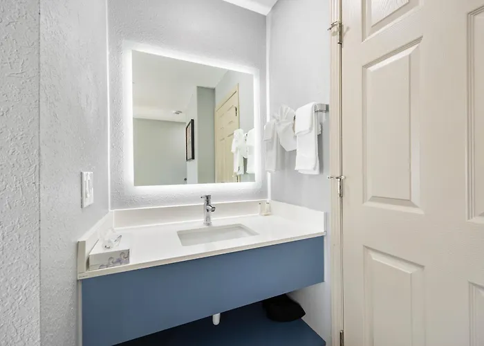Americinn By Wyndham Champaign Area 2*