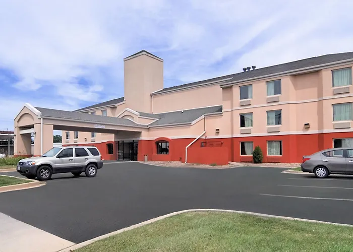 Americinn By Wyndham Champaign Area