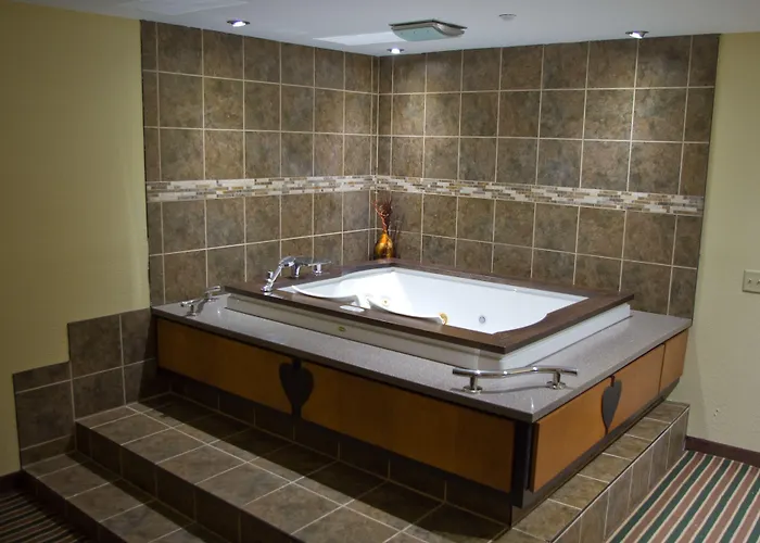 Americinn By Wyndham Champaign Area 2*