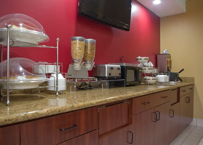 Hotel Americinn By Wyndham Champaign Area Urbana