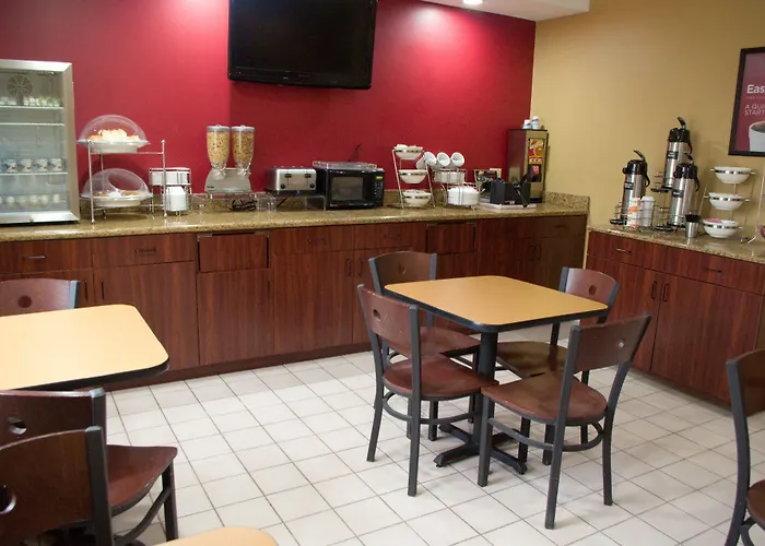 Americinn By Wyndham Champaign Area 2*