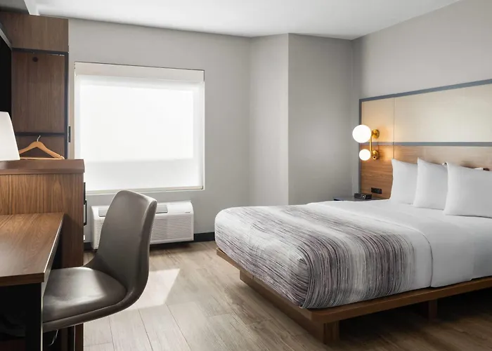 Americinn By Wyndham Champaign Area Hotel 2*