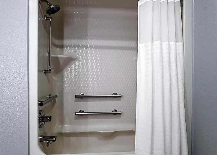 Americinn By Wyndham Champaign Area Hotel 2*