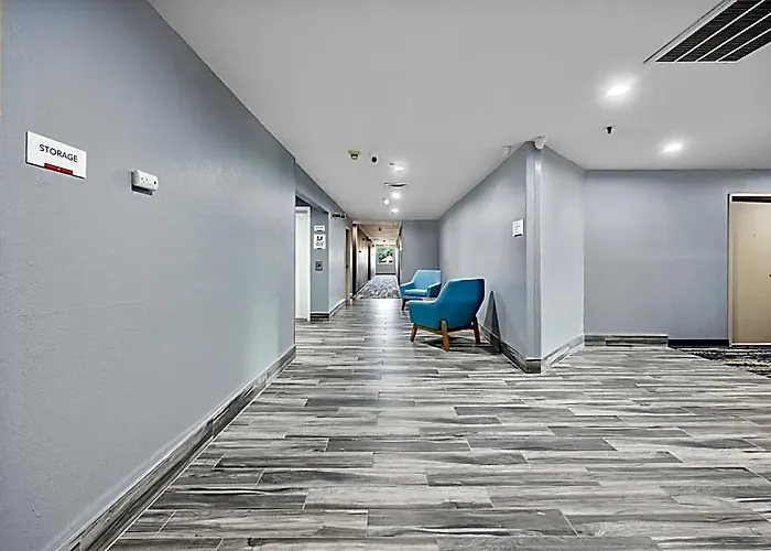 Hotel Americinn By Wyndham Champaign Area Urbana